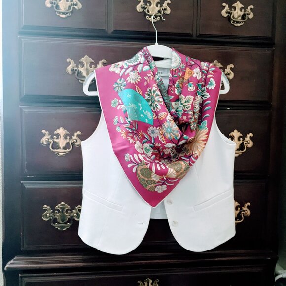 Hermes Silk Scarf "Fleurs et Papillons de Tissus" Carre 90 - Picture 7 of 11